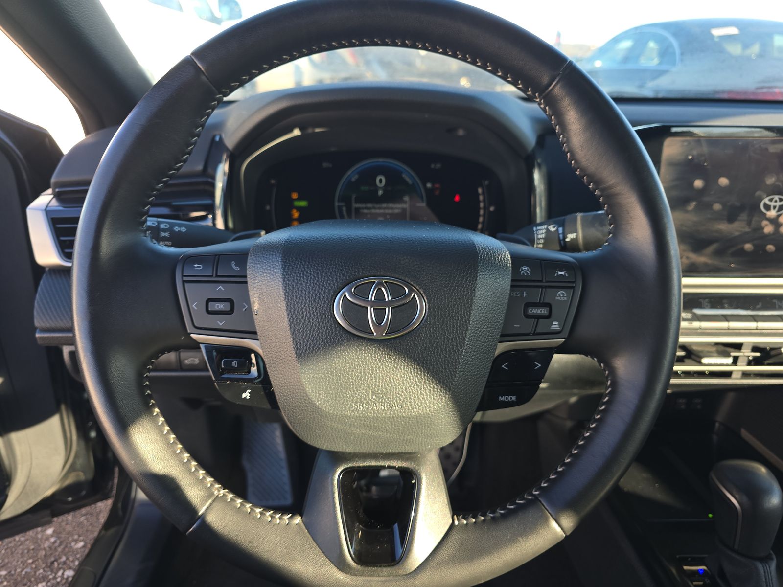 2025 Toyota Camry SE FWD