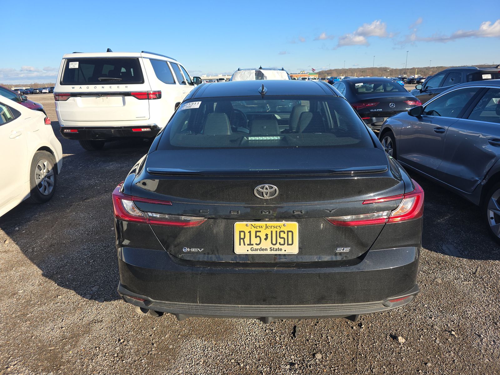 2025 Toyota Camry SE FWD