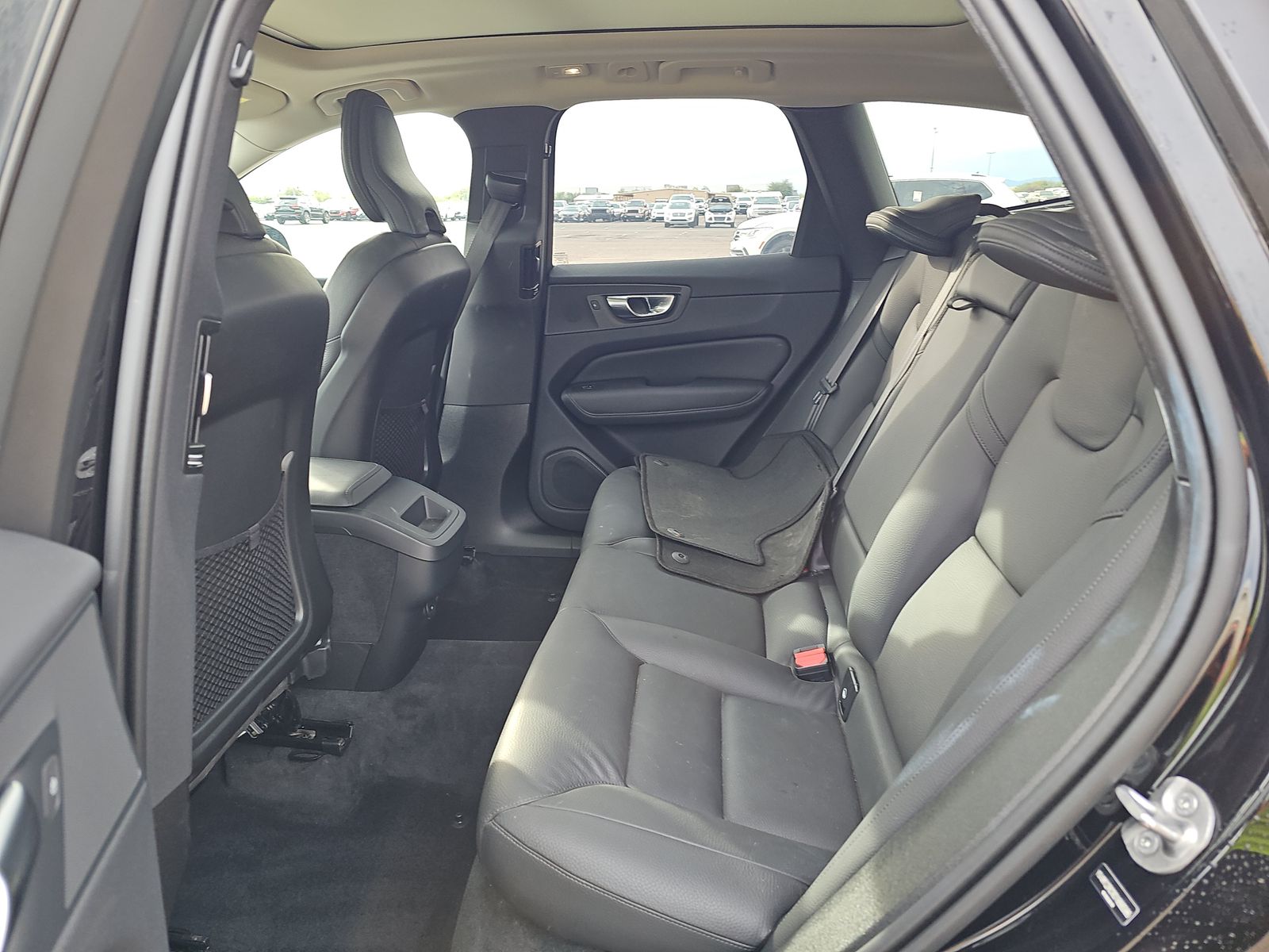 2025 Volvo XC60 B5 Plus AWD