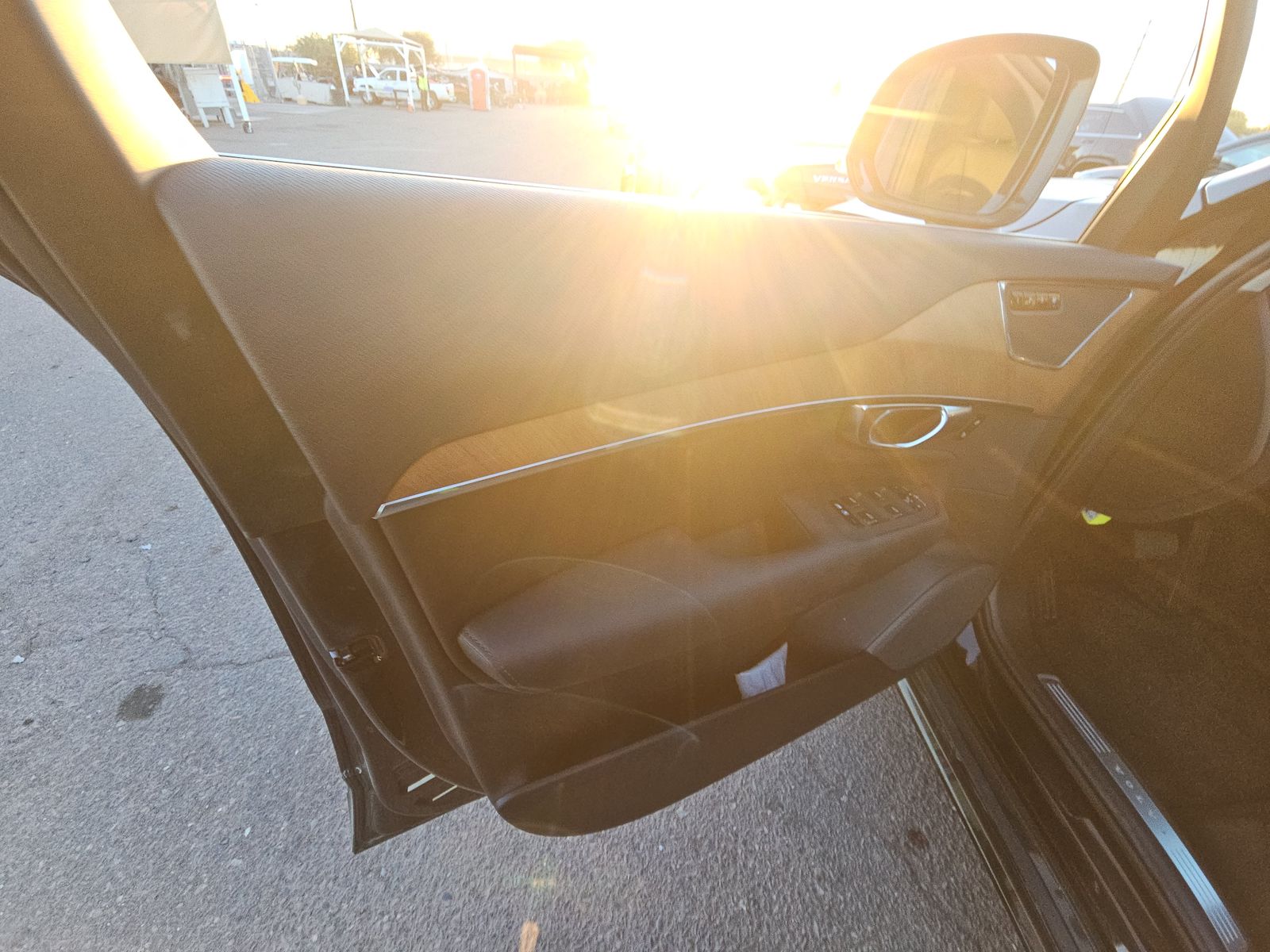 2025 Volvo XC90 B6 Ultra AWD