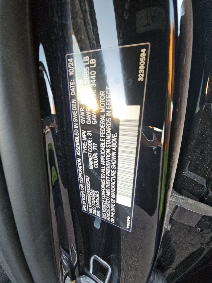 2025 Volvo XC90 B6 Ultra AWD