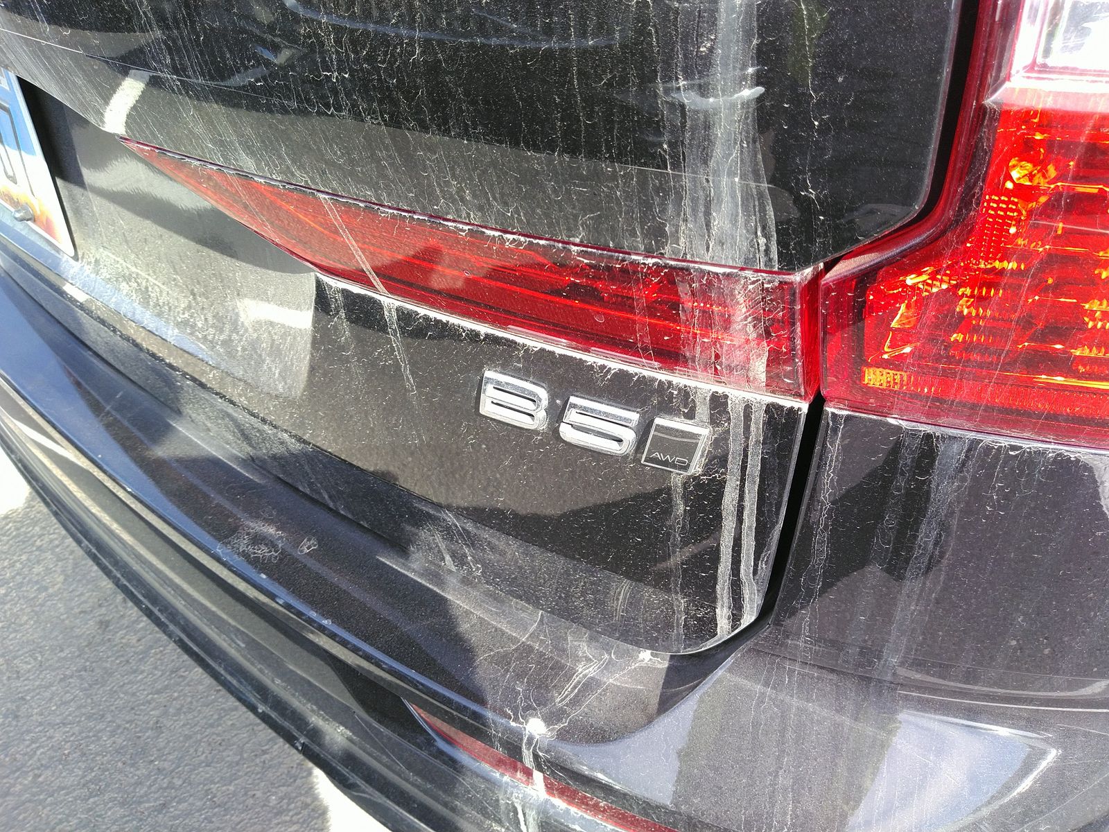 2025 Volvo XC60 B5 Plus AWD