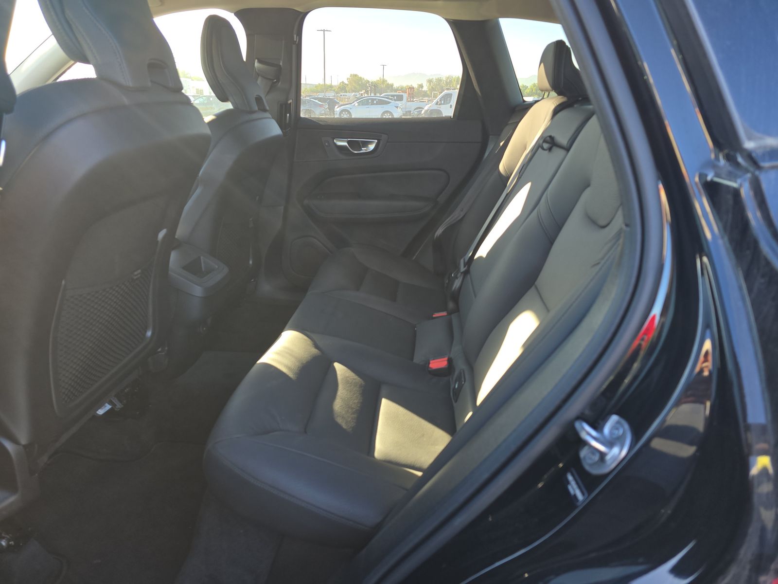 2025 Volvo XC60 B5 Plus AWD