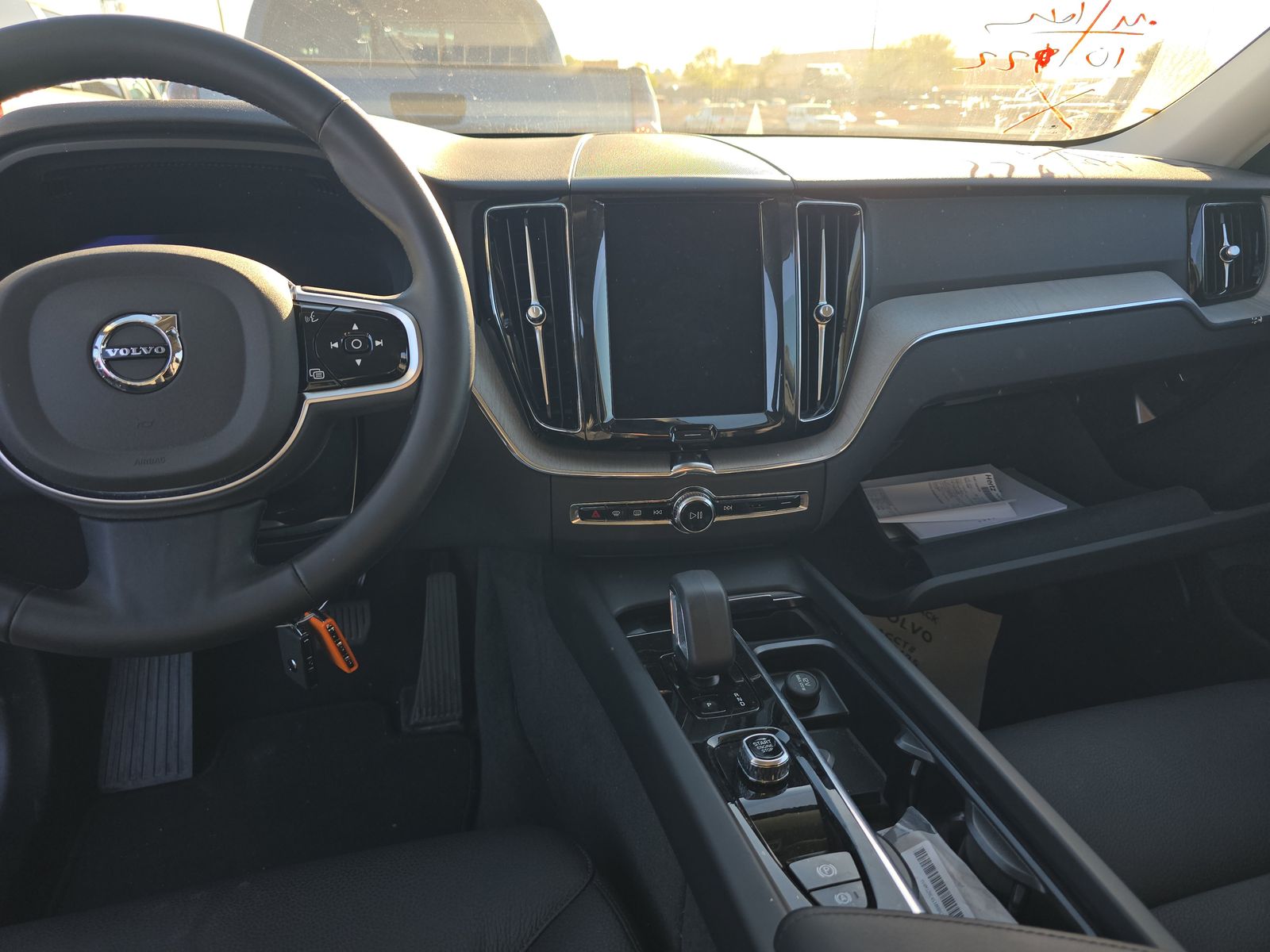 2025 Volvo XC60 B5 Plus AWD