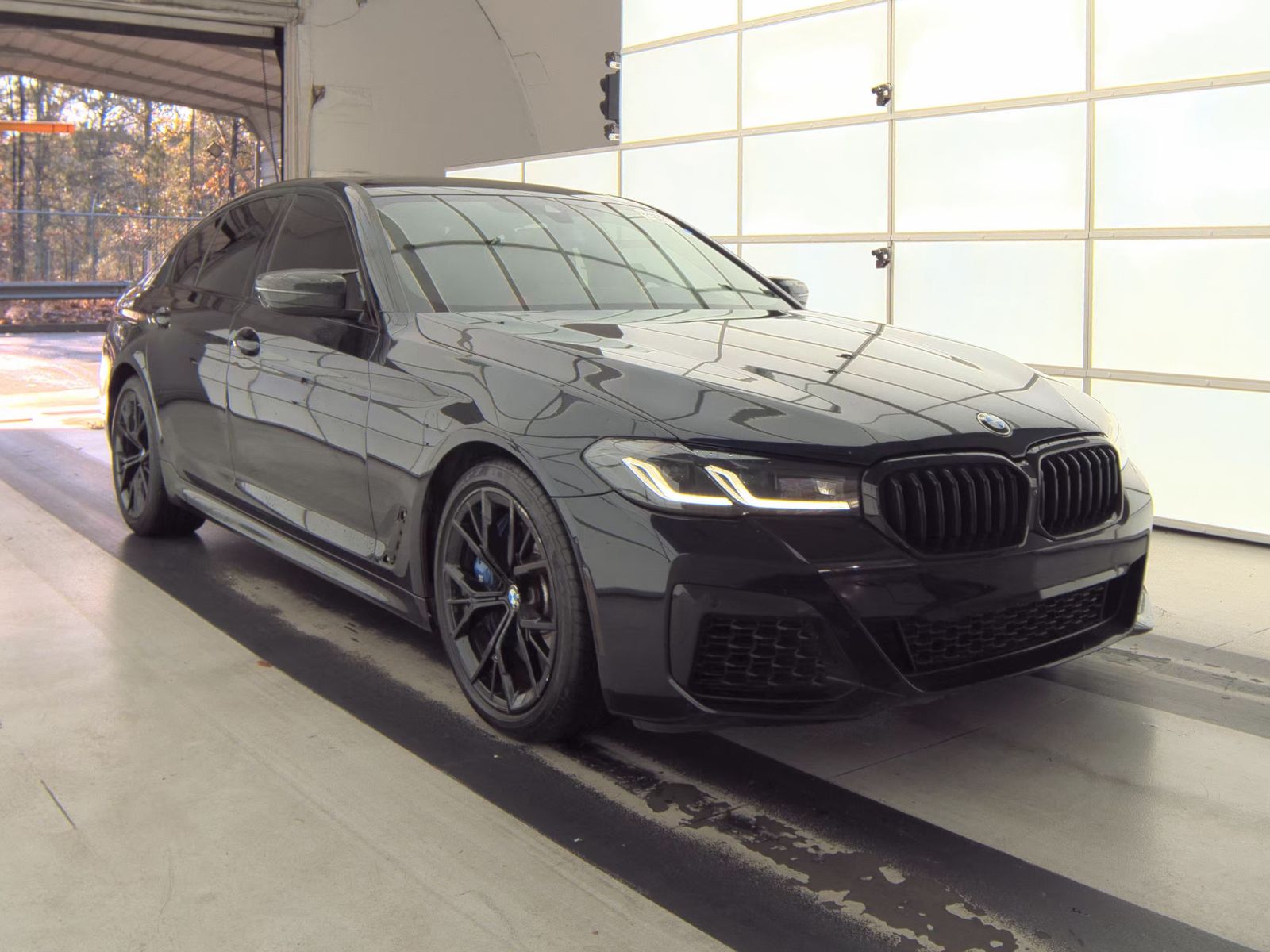 2022 BMW 5 Series M550i xDrive AWD