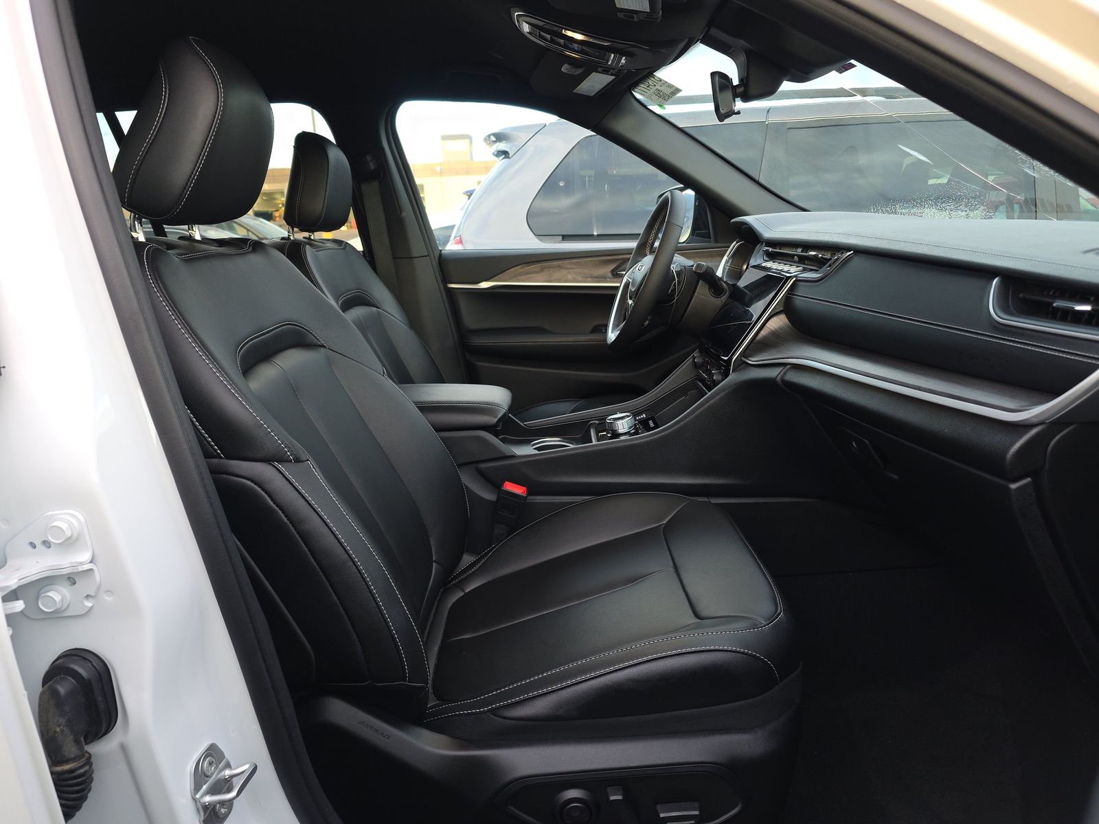 2025 Jeep Grand Cherokee Limited AWD