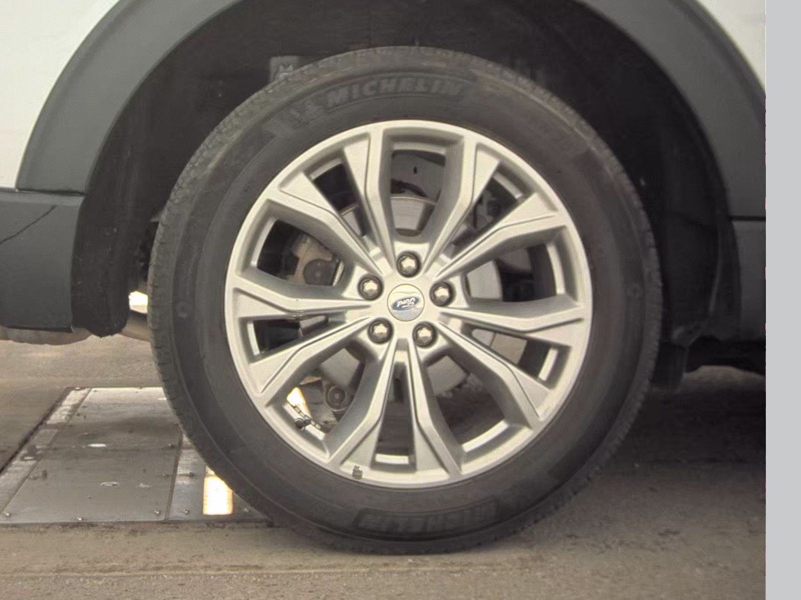 2022 Ford Explorer Limited AWD