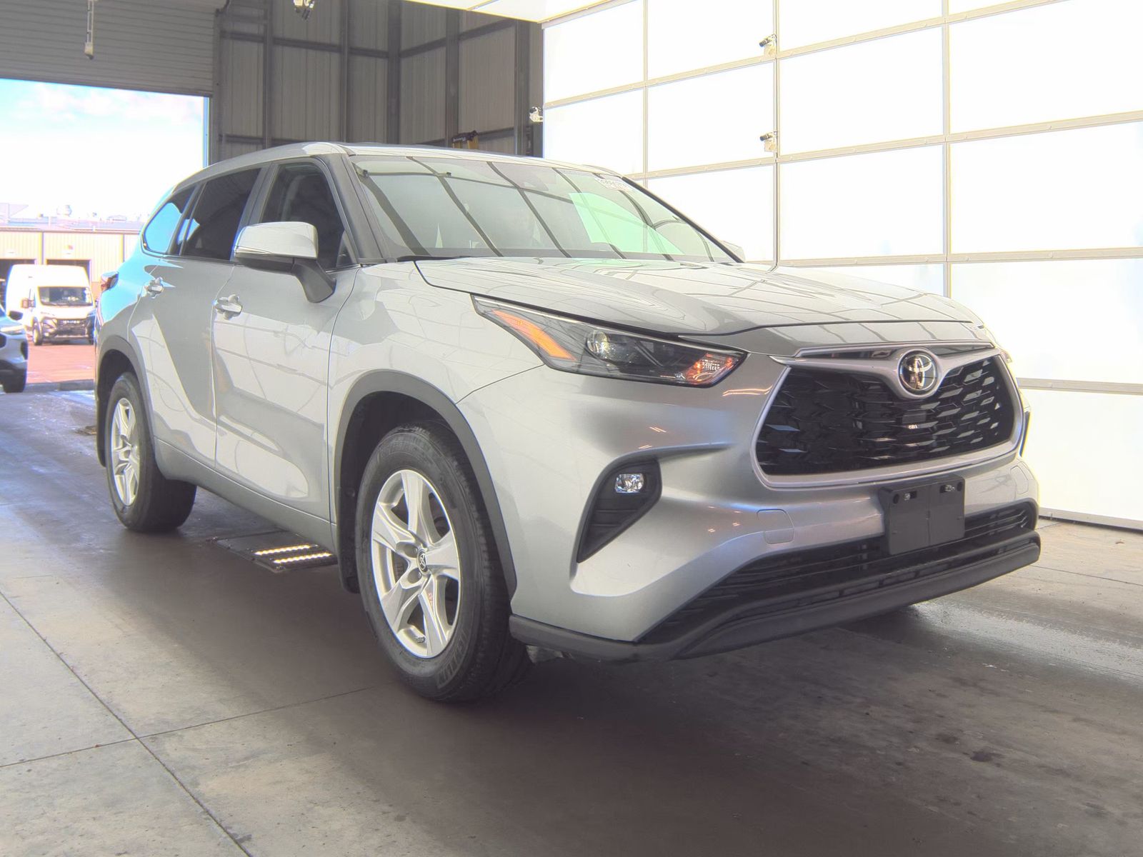 2024 Toyota Highlander LE AWD