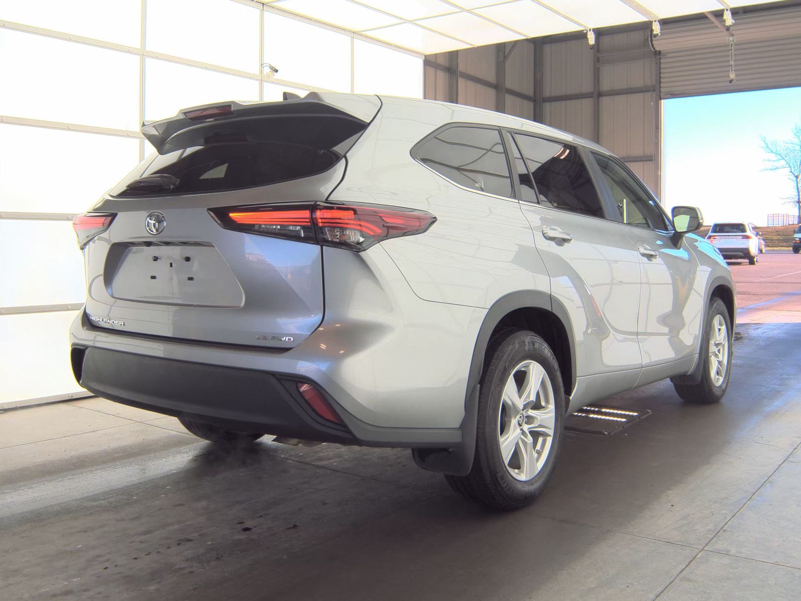 2024 Toyota Highlander LE AWD