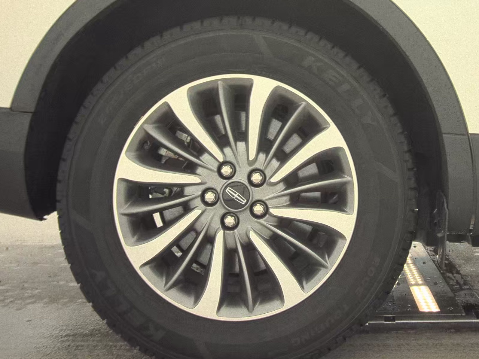 2022 Lincoln Nautilus Standard AWD