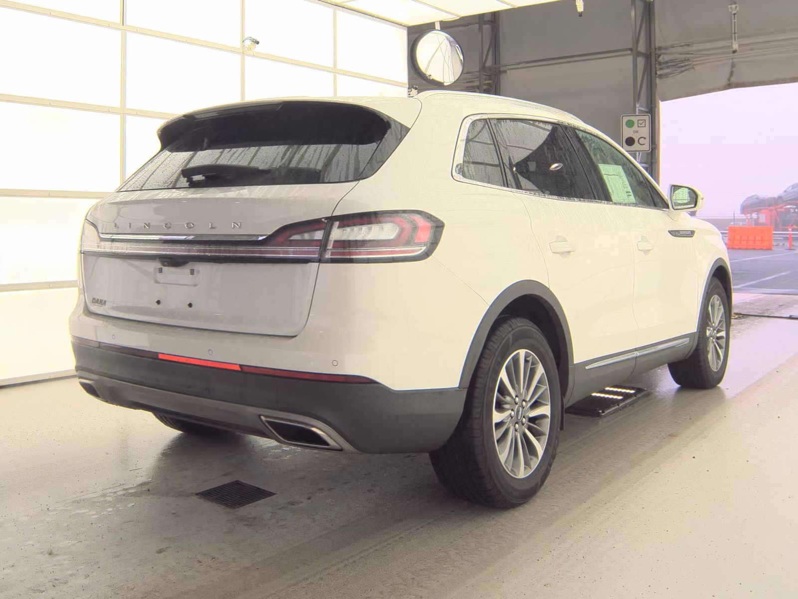 2022 Lincoln Nautilus Standard AWD