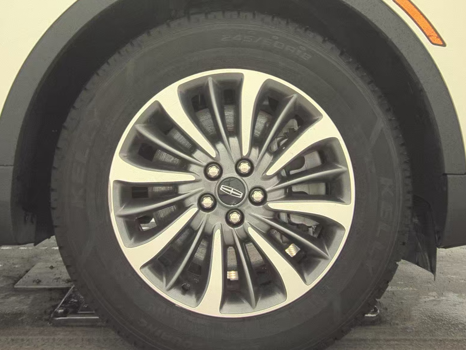 2022 Lincoln Nautilus Standard AWD