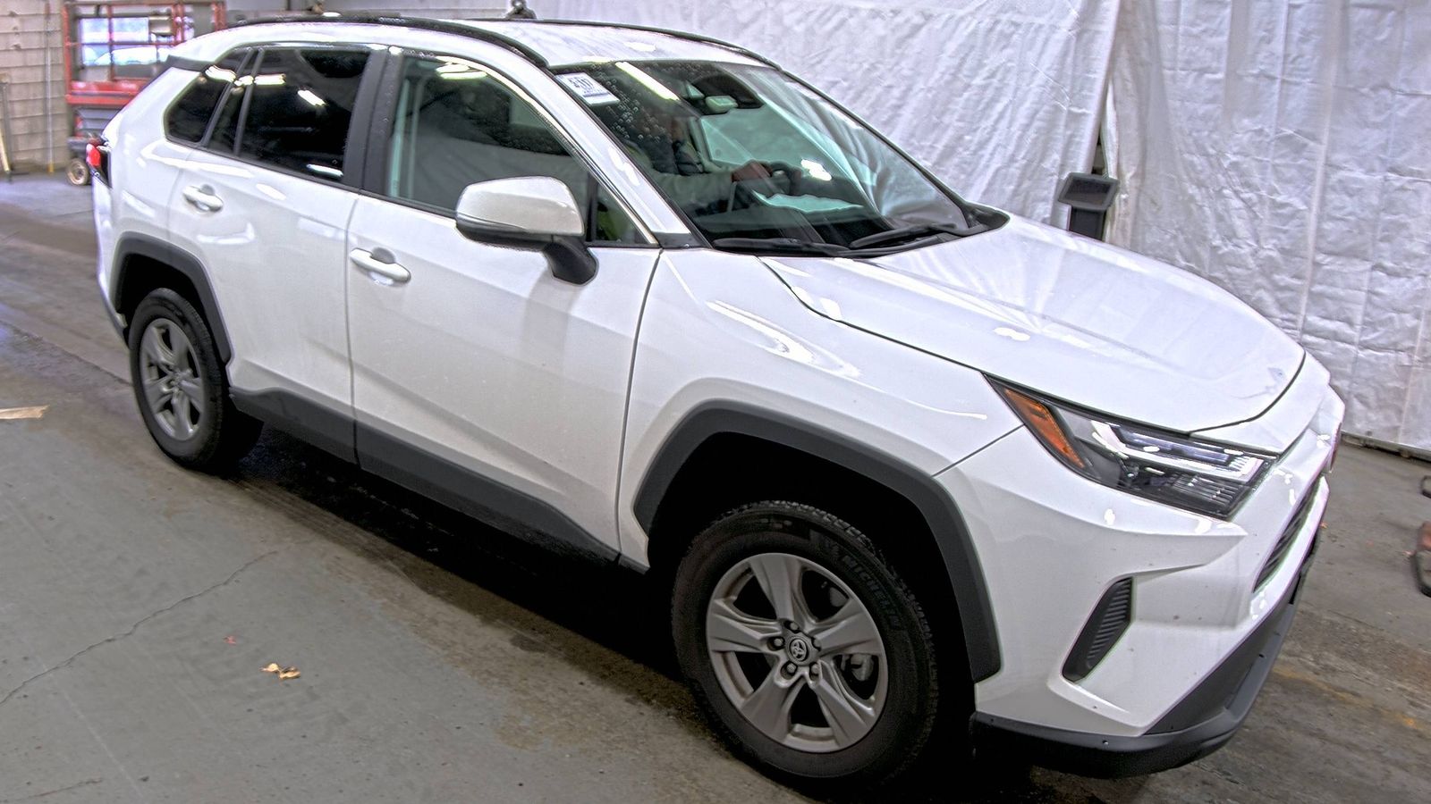 2024 Toyota RAV4 XLE AWD