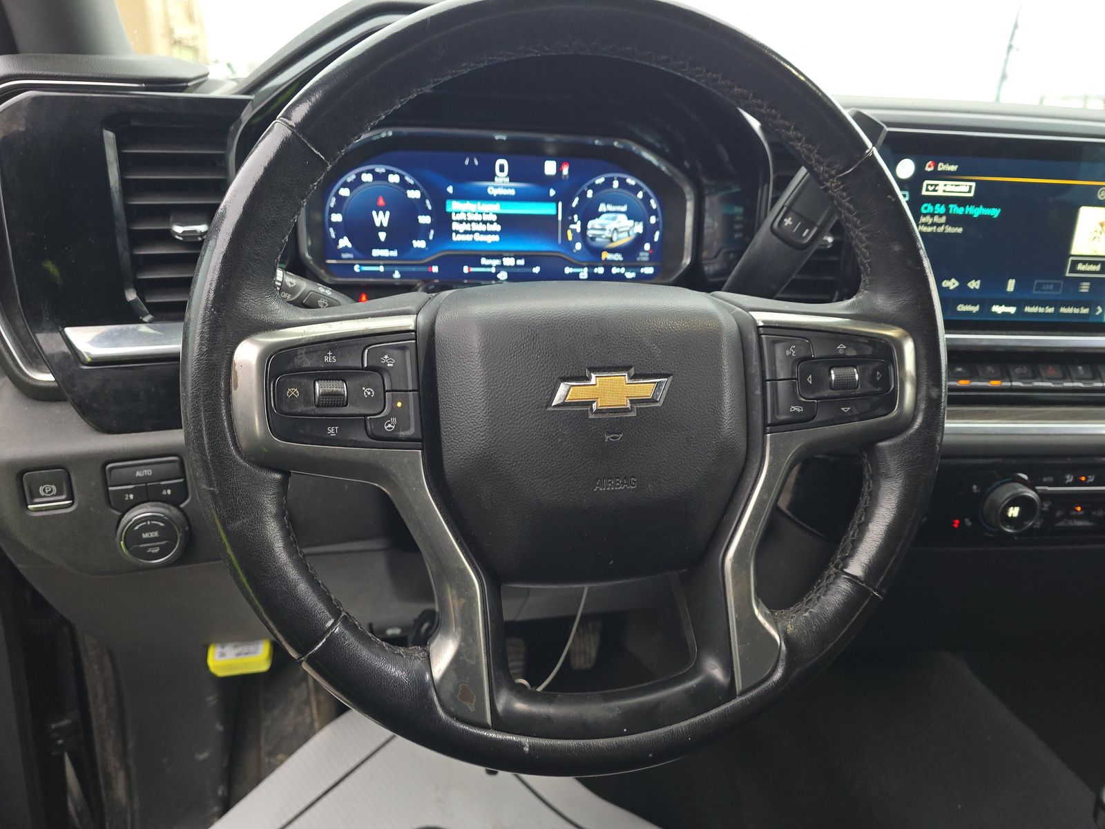 2022 Chevrolet Silverado 1500 LT AWD