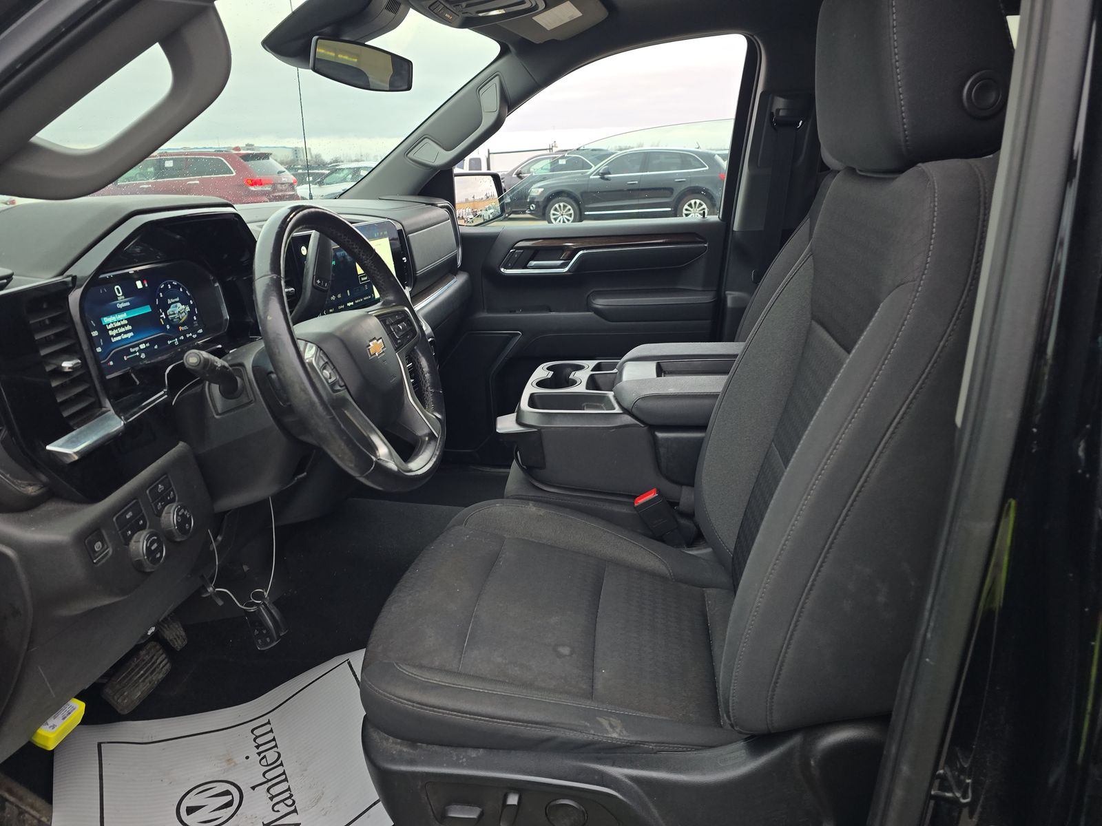 2022 Chevrolet Silverado 1500 LT AWD