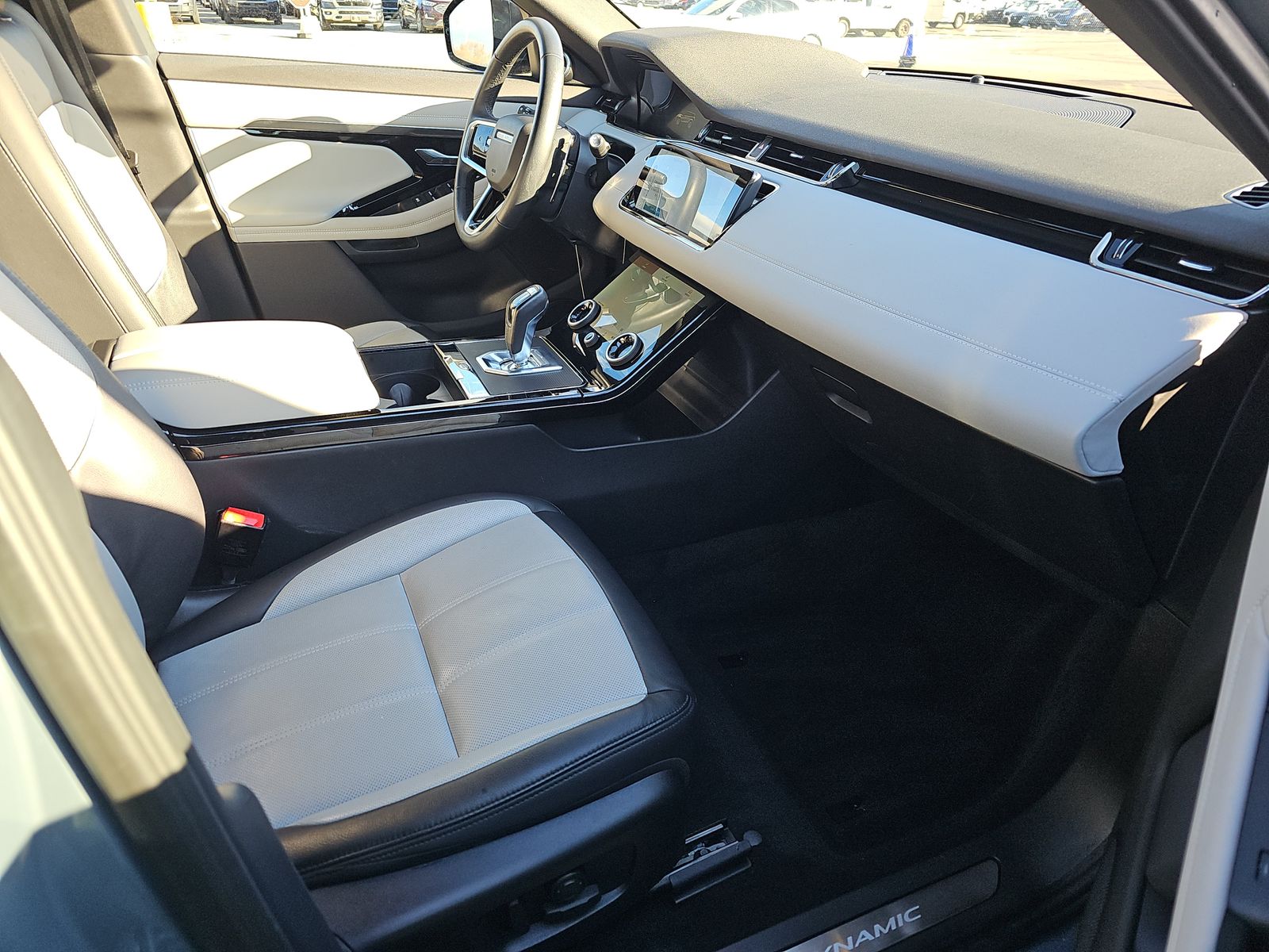 2023 Land Rover Range Rover Evoque R-Dynamic SE AWD