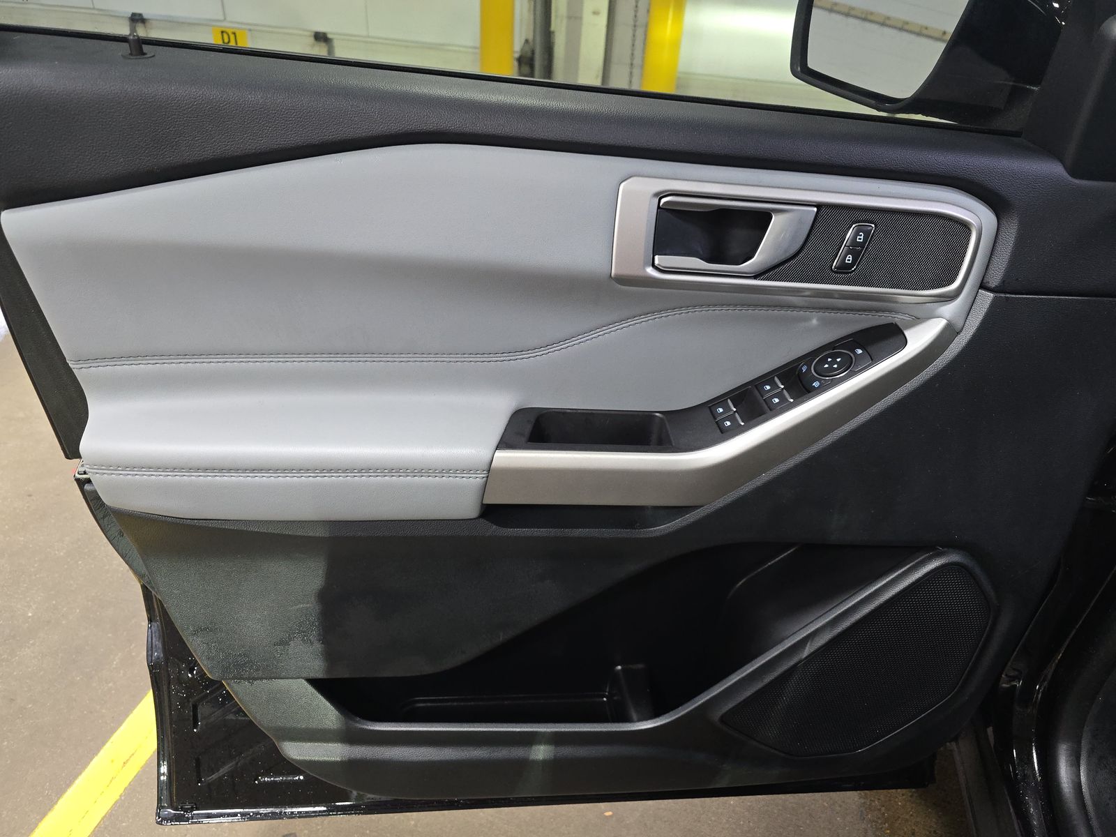 2023 Ford Explorer XLT AWD