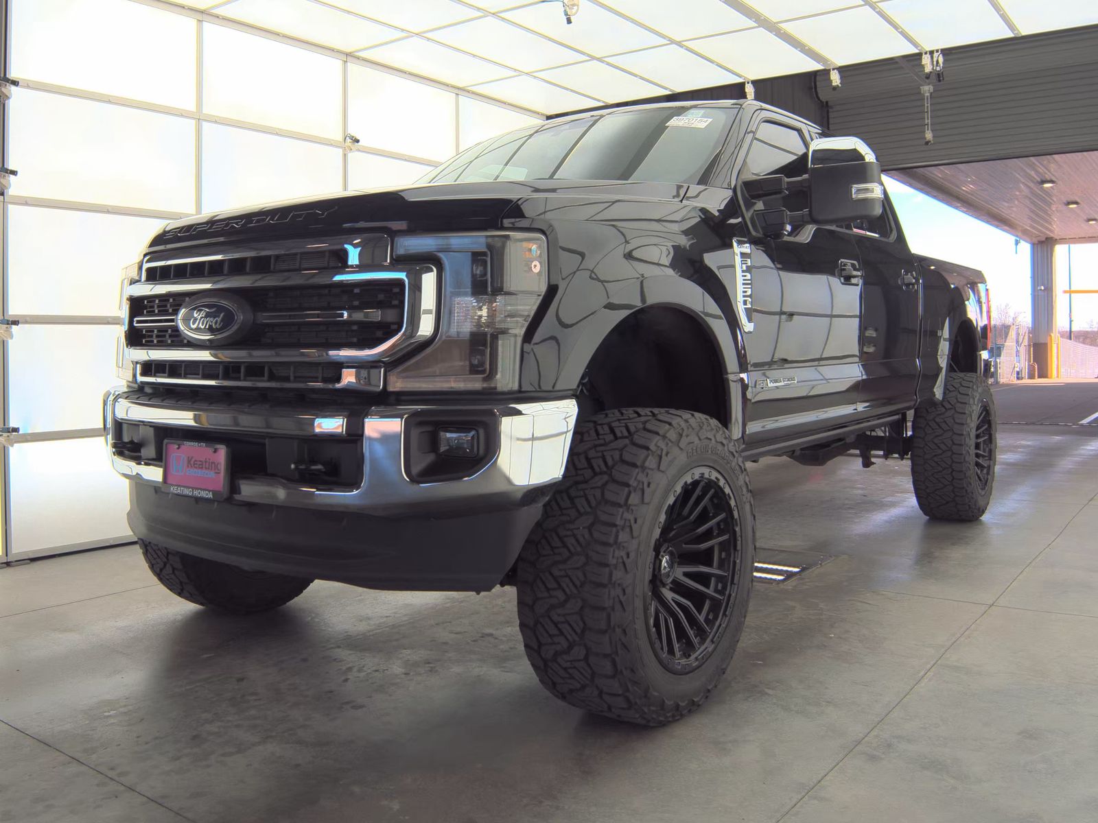 2022 Ford F-250 Super Duty Lariat's photo