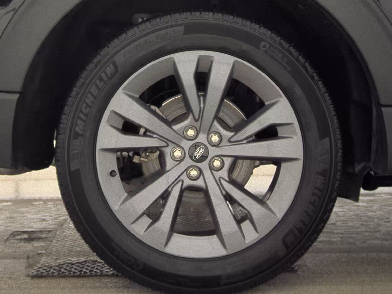 2023 Ford Explorer XLT AWD