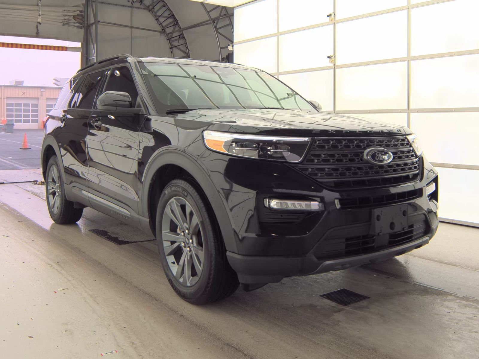 2023 Ford Explorer XLT AWD