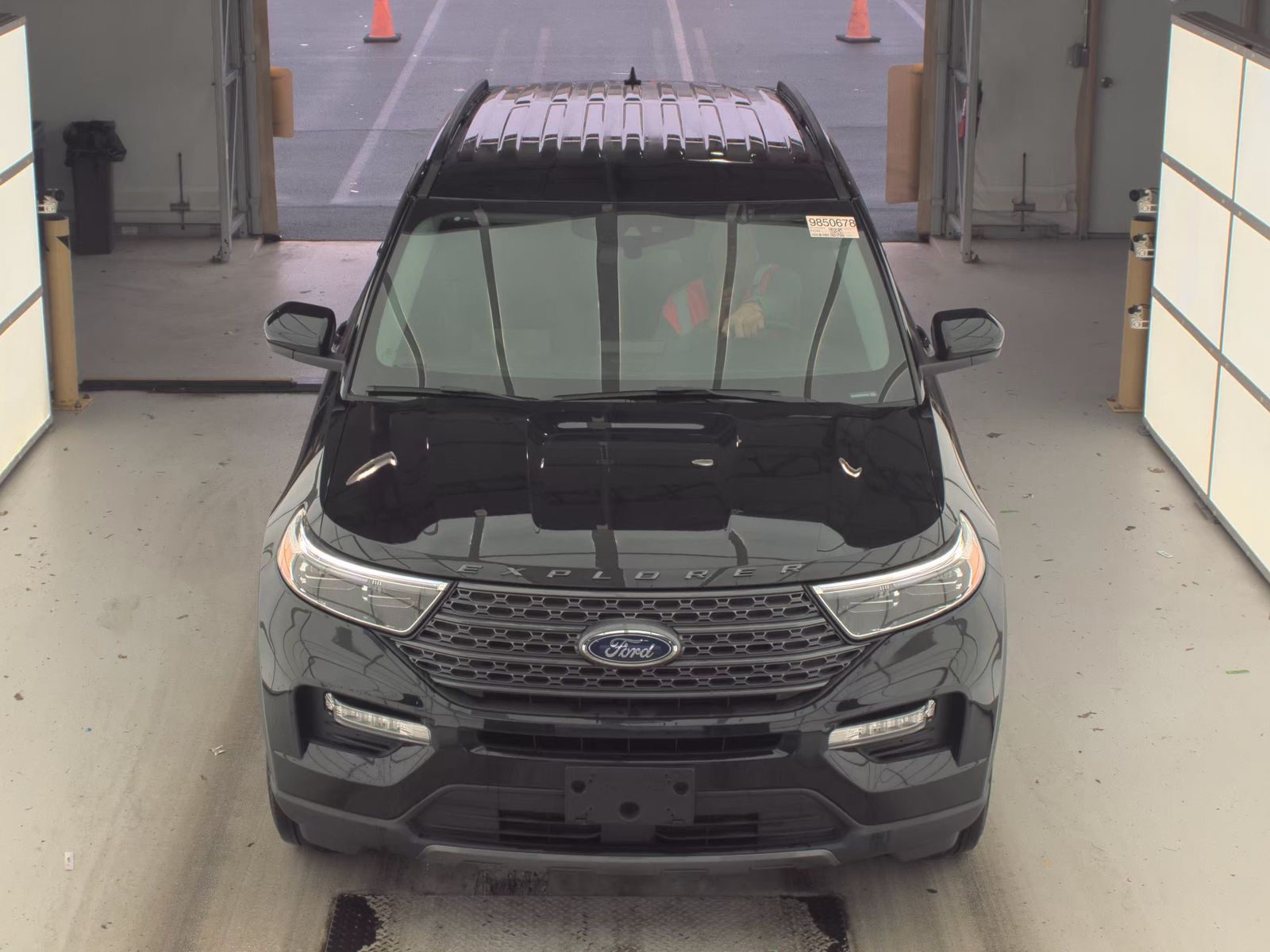 2023 Ford Explorer XLT AWD