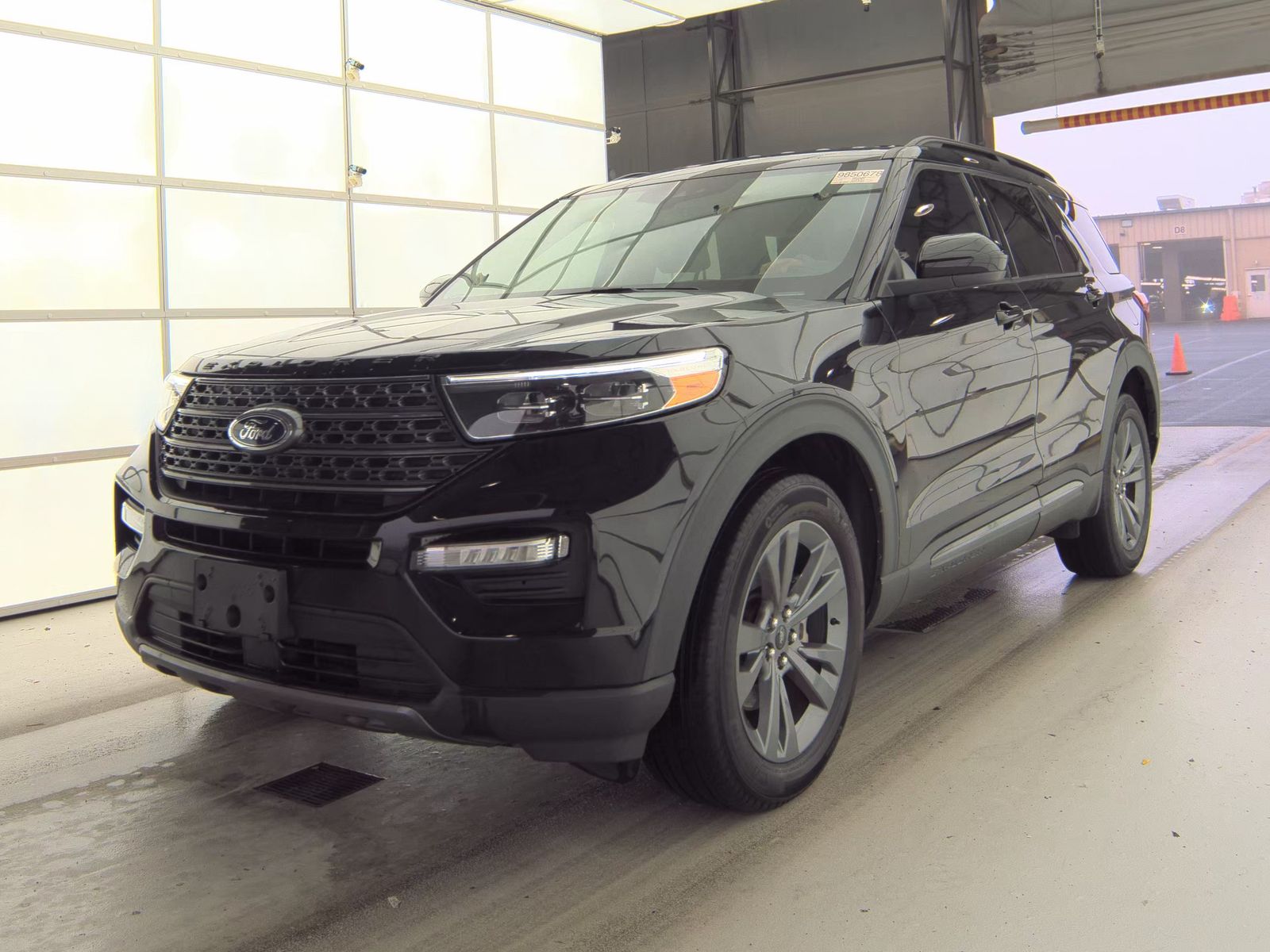 2023 Ford Explorer XLT AWD