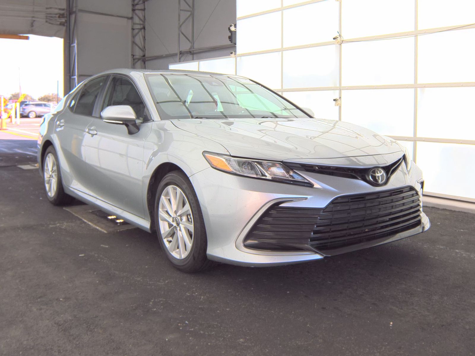 2024 Toyota Camry LE FWD