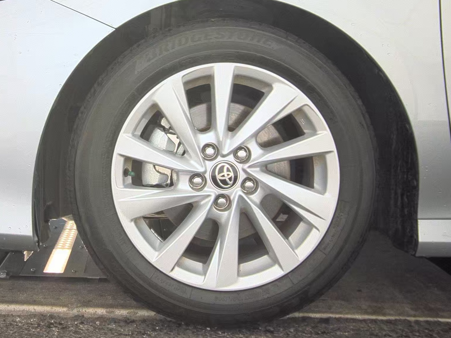 2024 Toyota Camry LE FWD