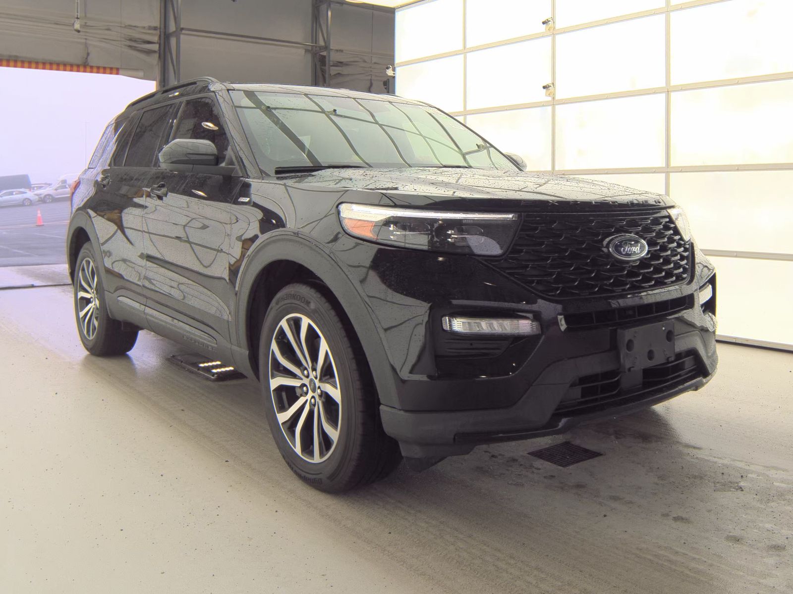 2022 Ford Explorer ST-Line AWD