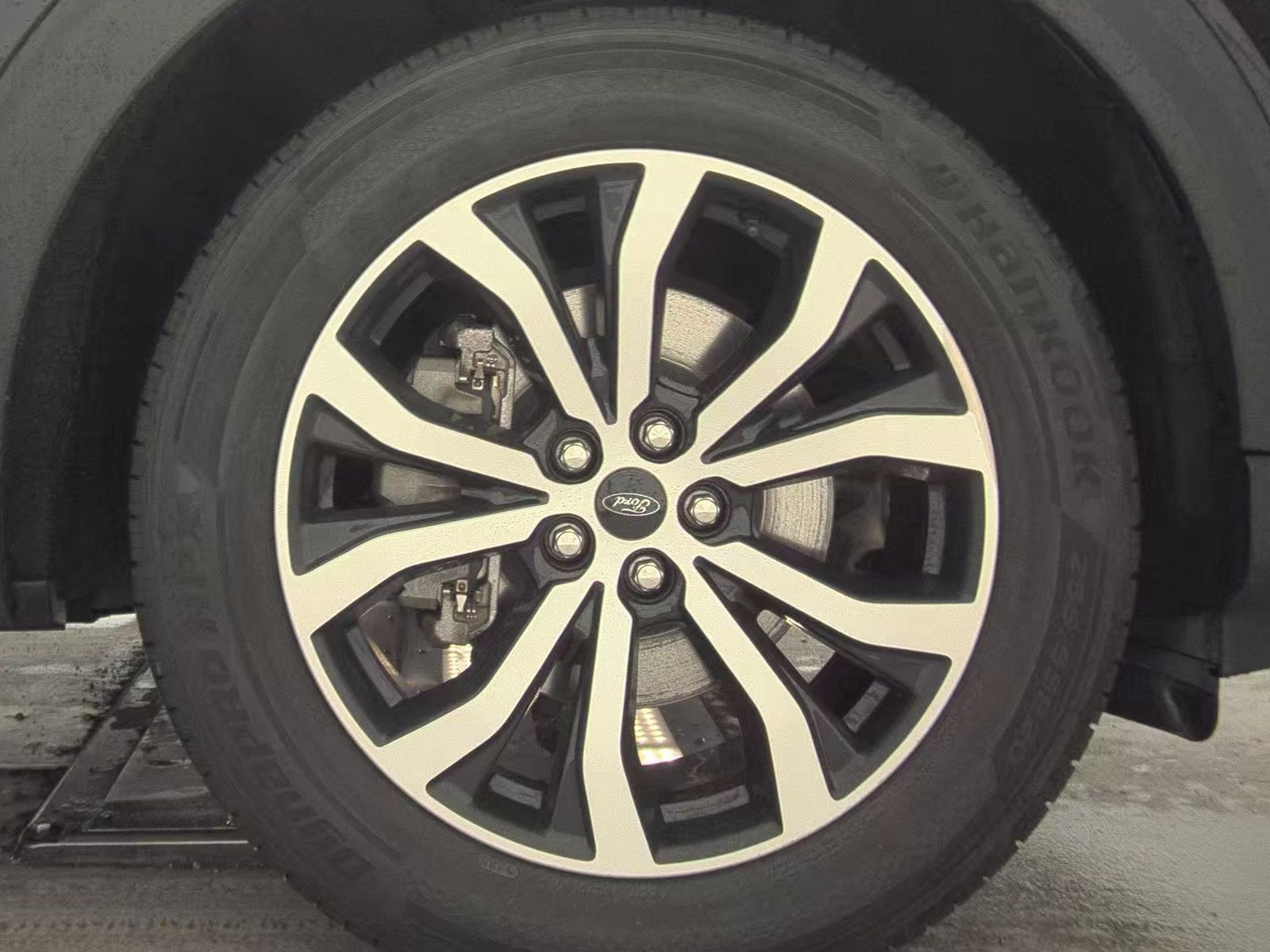 2022 Ford Explorer ST-Line AWD