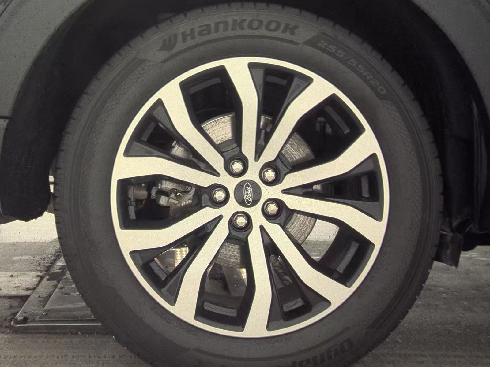 2022 Ford Explorer ST-Line AWD