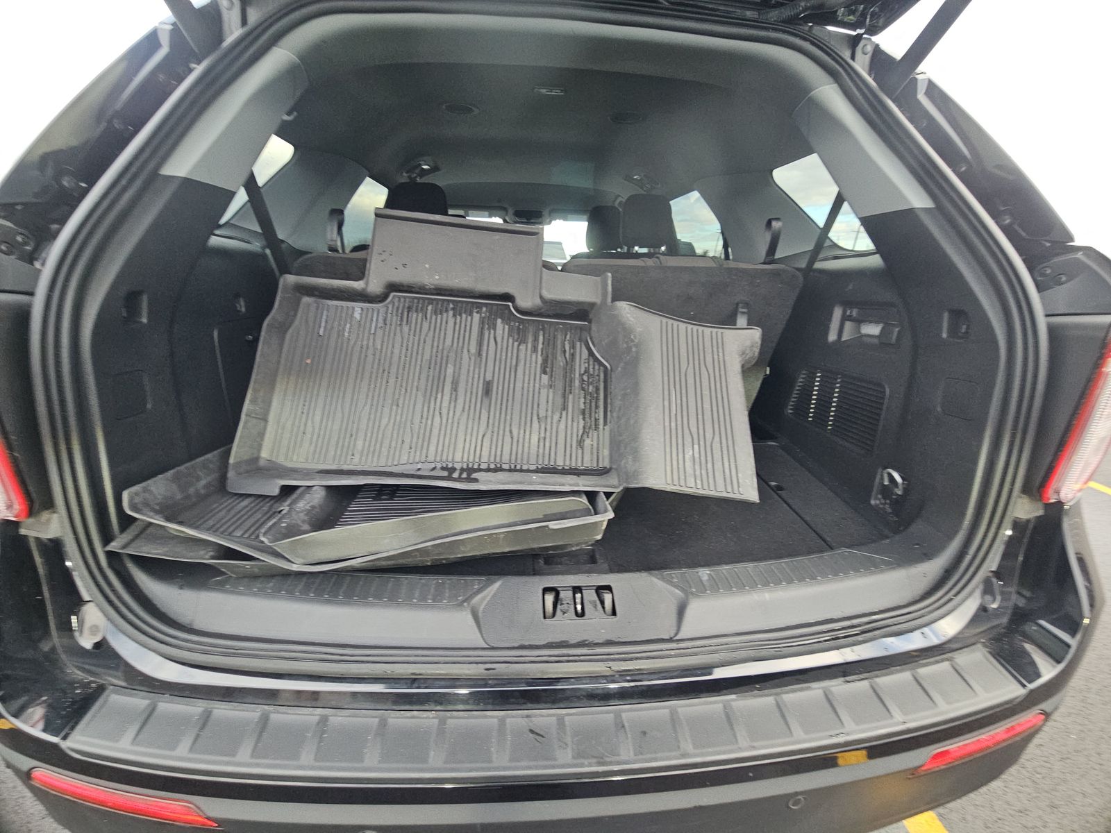 2023 Ford Explorer XLT AWD