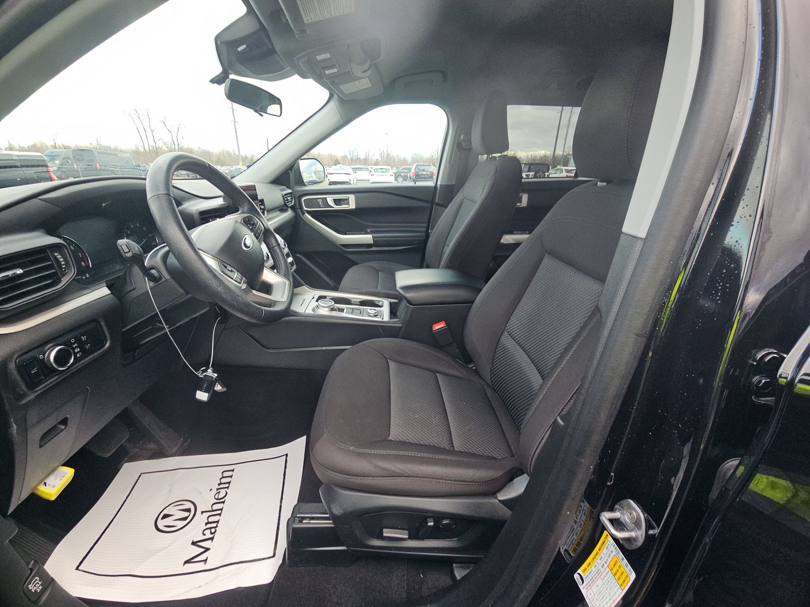 2023 Ford Explorer XLT AWD