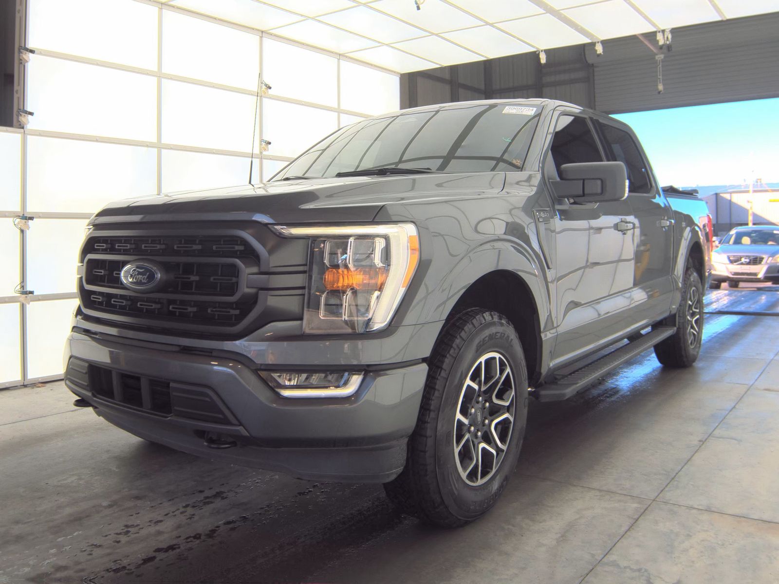 2023 Ford F-150 XLT AWD