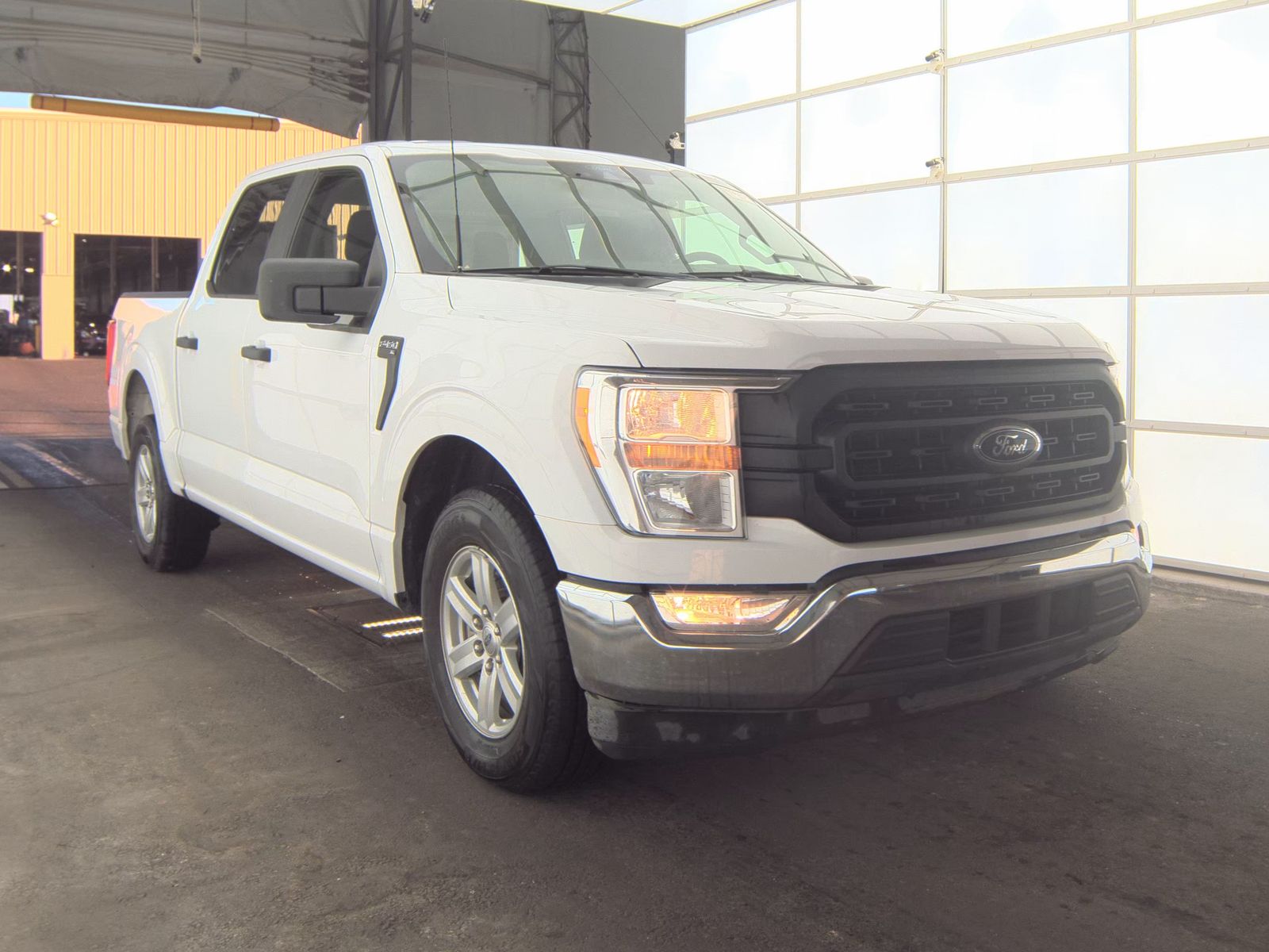 2022 Ford F-150 XL RWD