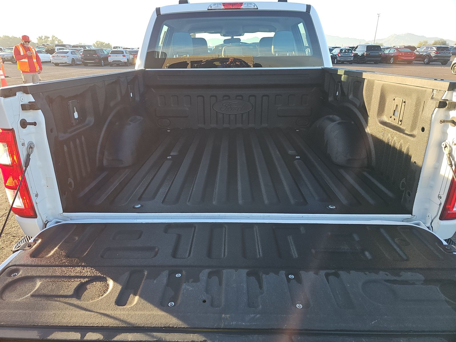 2022 Ford F-150 XL RWD