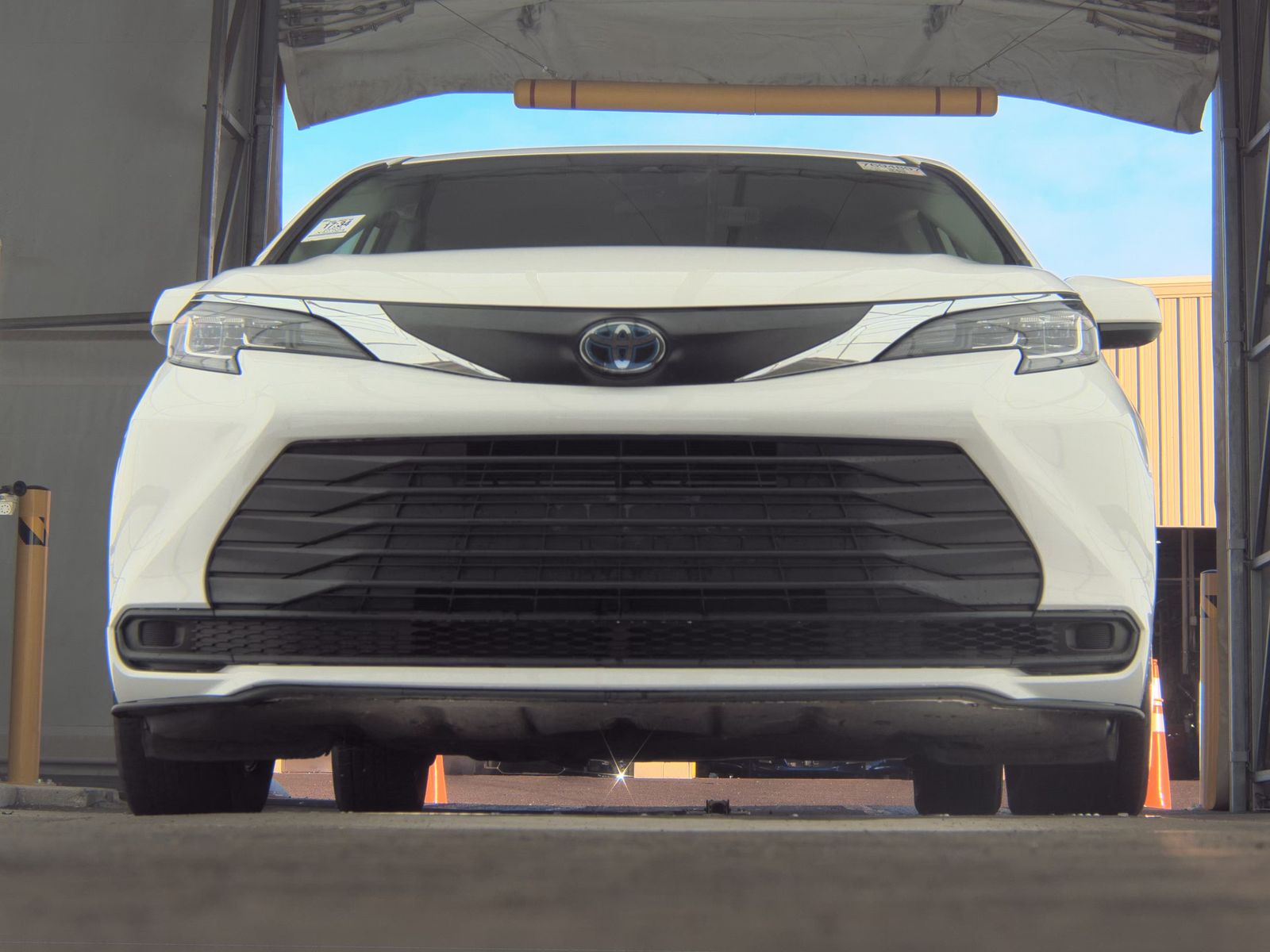 2023 Toyota Sienna LE AWD