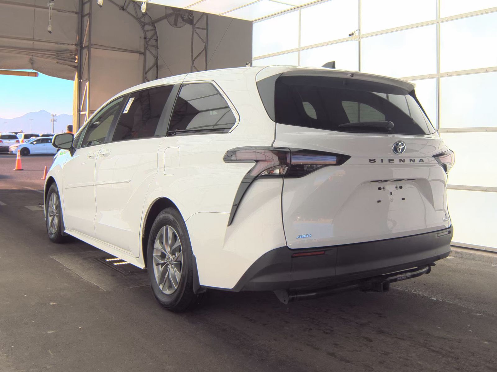 2023 Toyota Sienna LE AWD