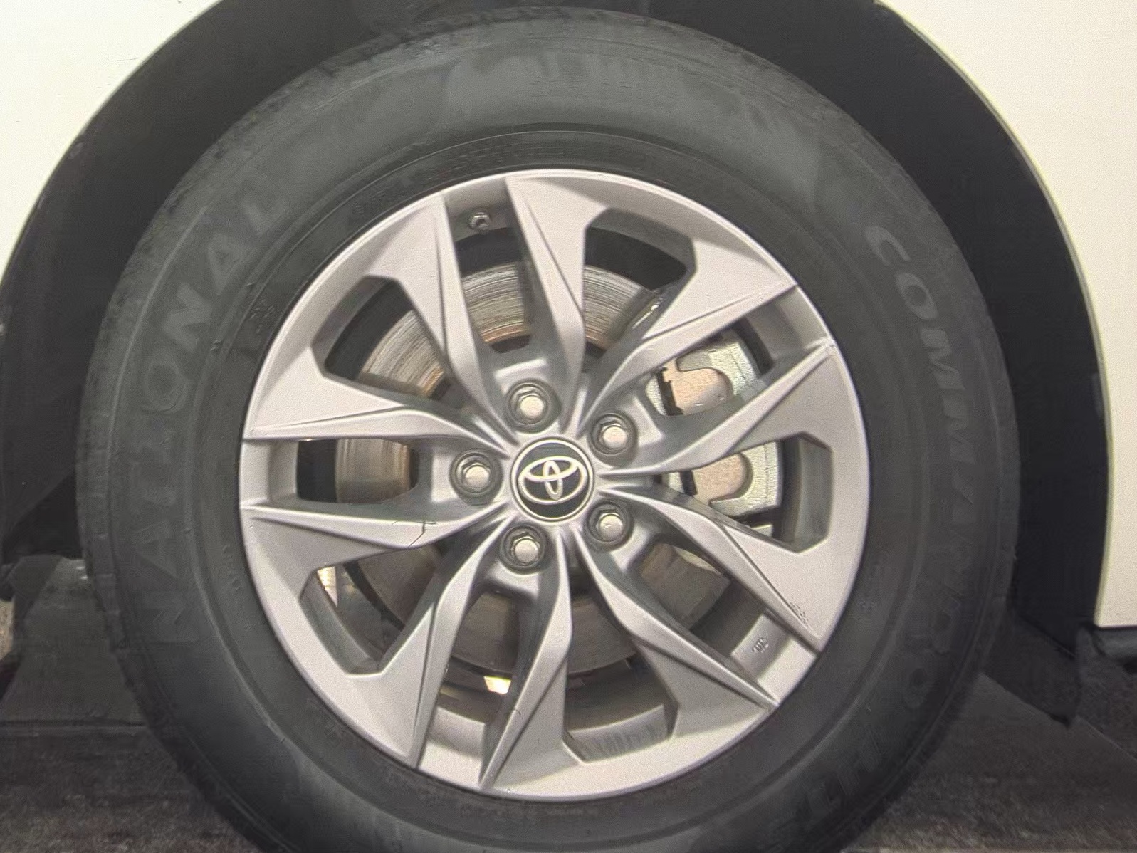 2023 Toyota Sienna LE AWD