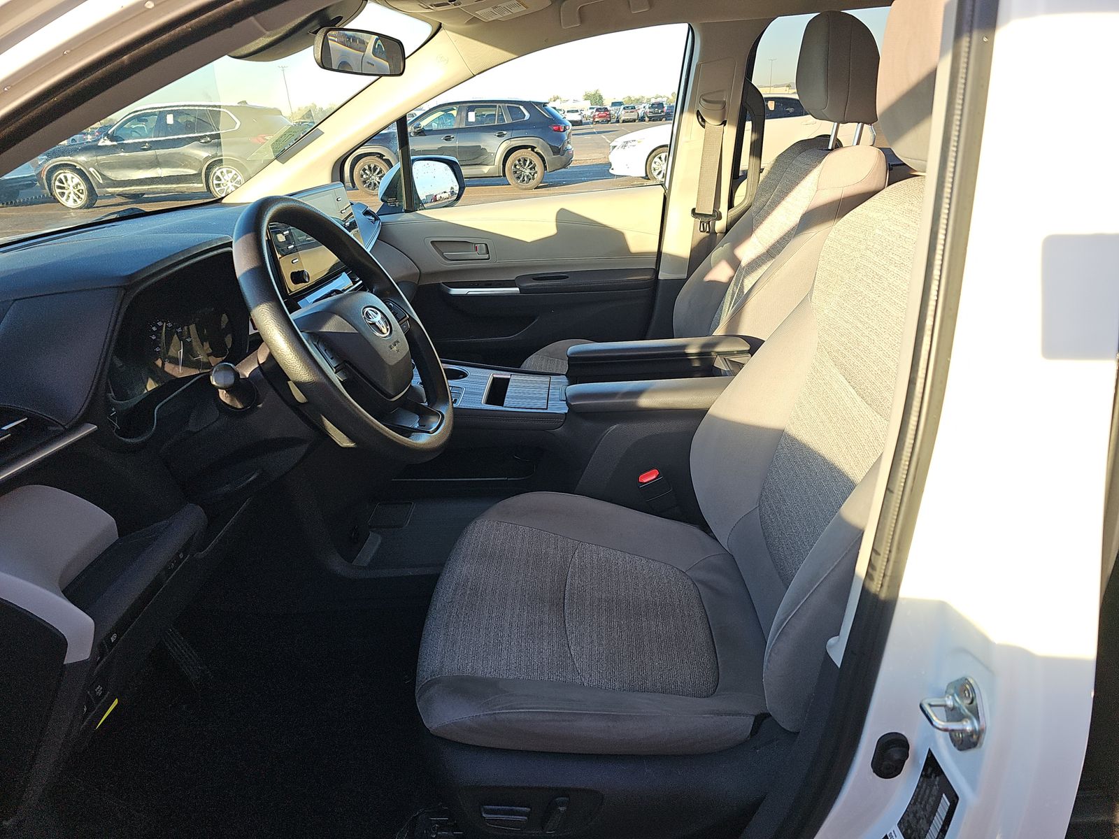 2023 Toyota Sienna LE AWD