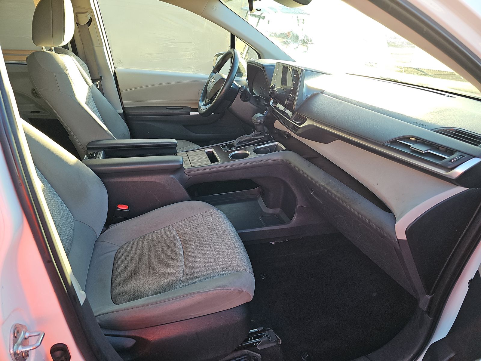 2023 Toyota Sienna LE AWD