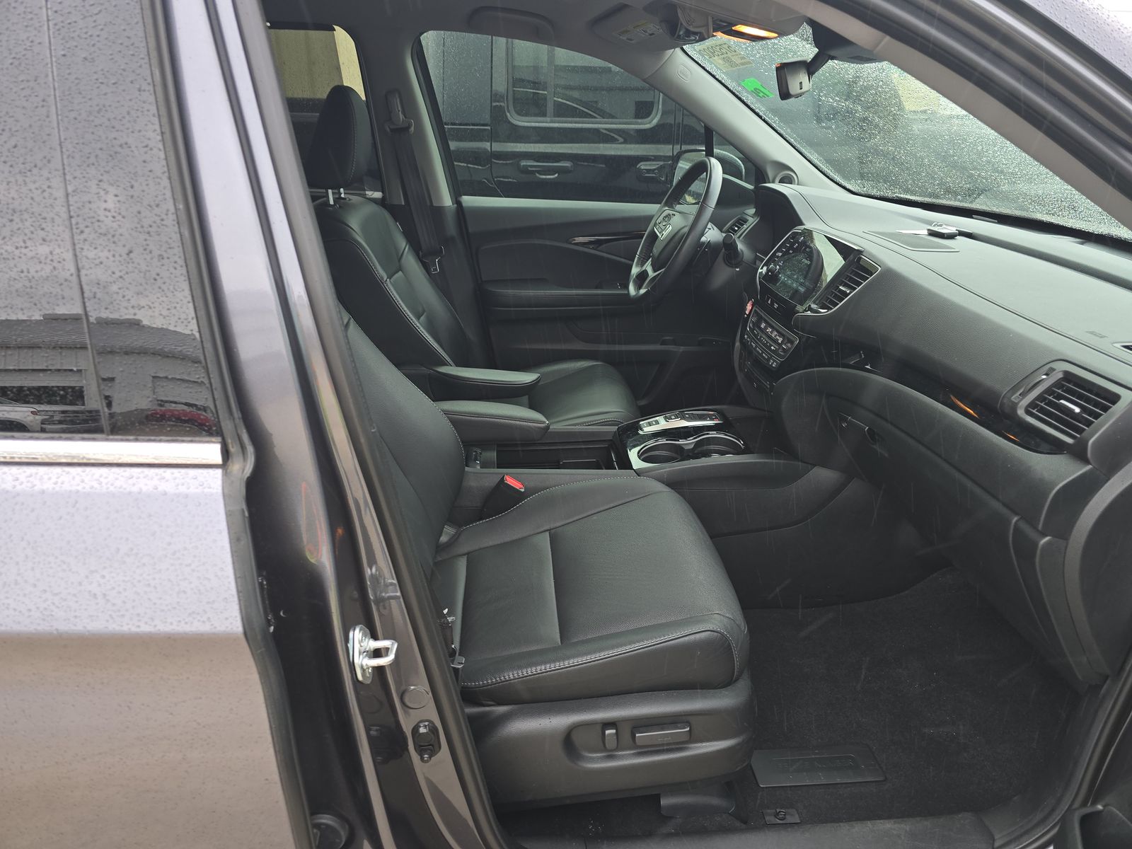 2022 Honda Pilot Touring FWD