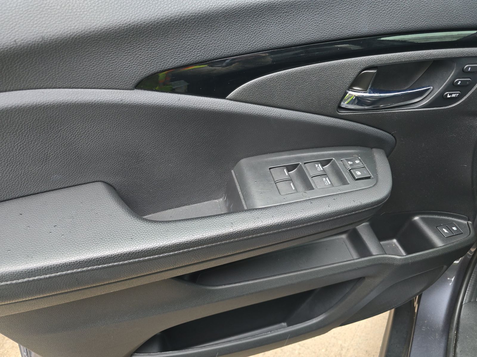 2022 Honda Pilot Touring FWD