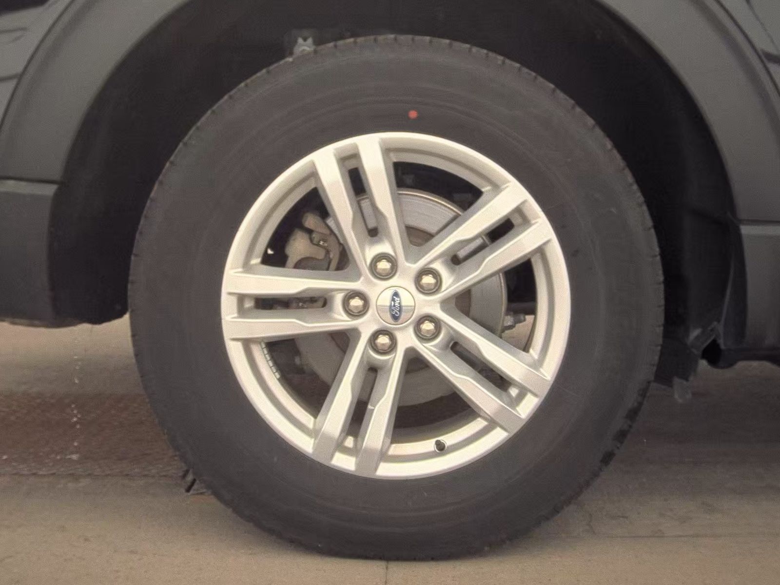 2023 Ford Explorer XLT AWD