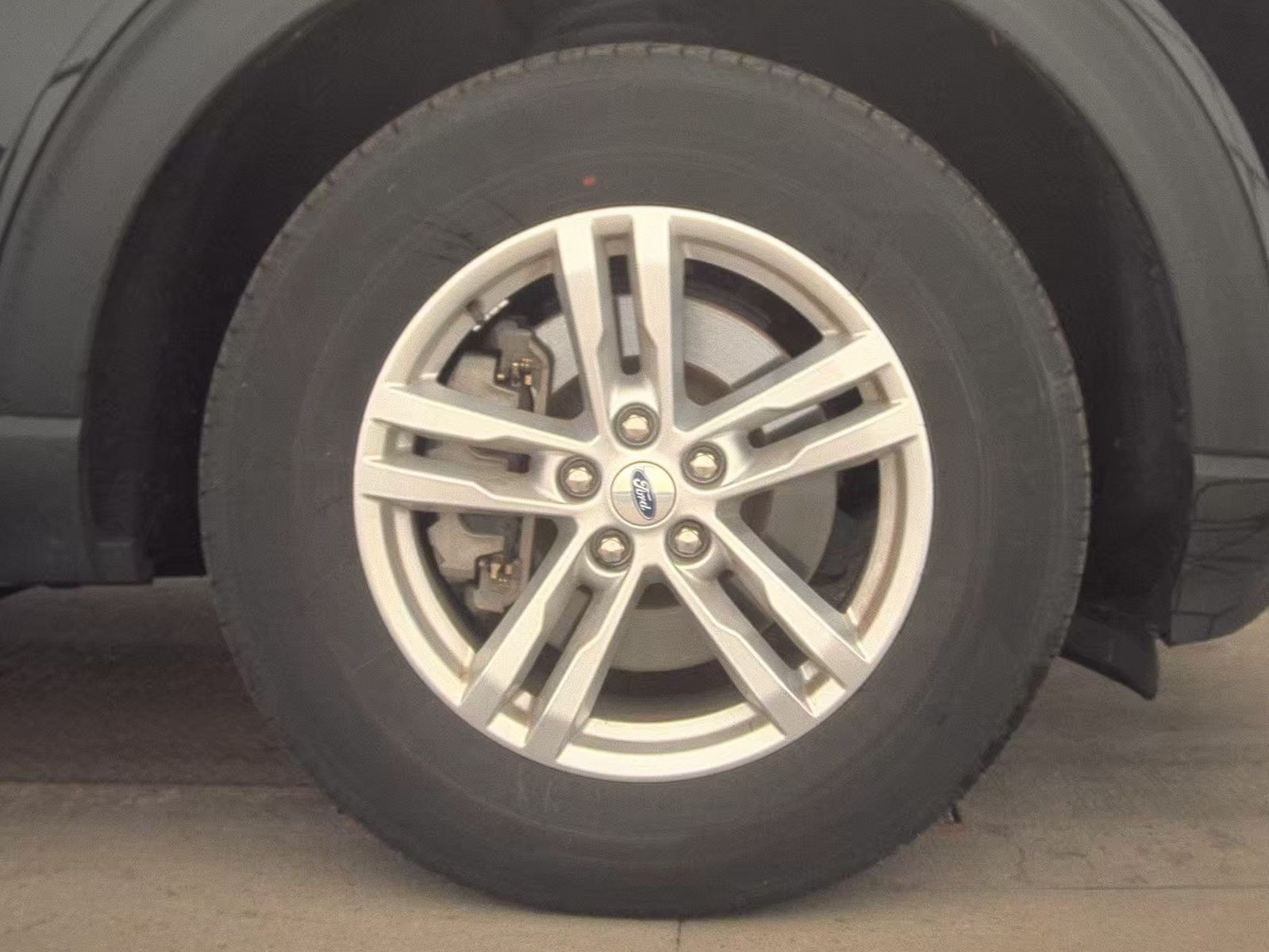 2023 Ford Explorer XLT AWD