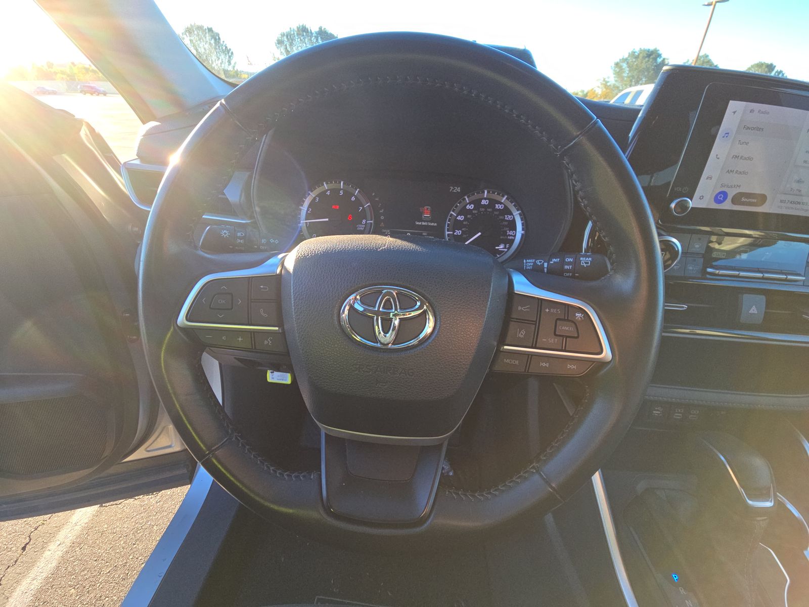 2023 Toyota Highlander LE FWD