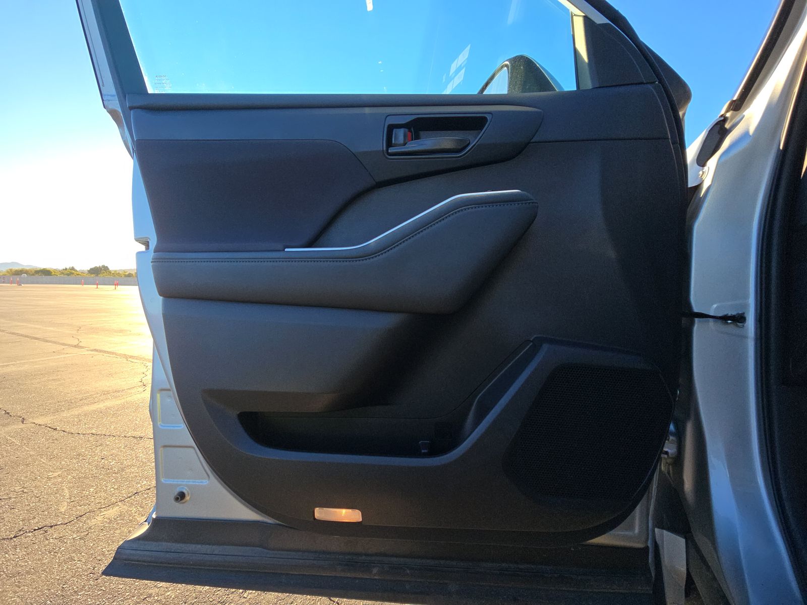 2023 Toyota Highlander LE FWD