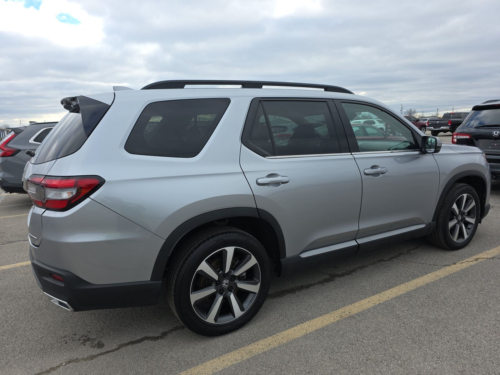 2023 Honda Pilot Touring AWD