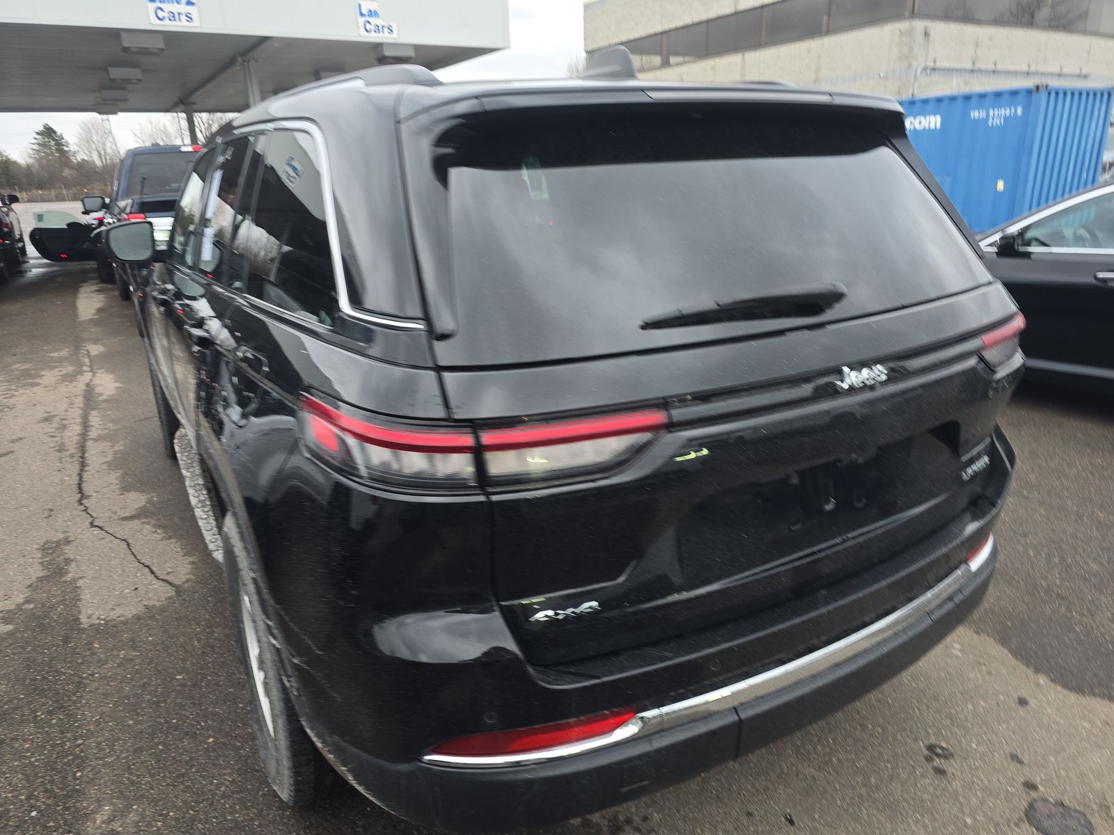 2023 Jeep Grand Cherokee Laredo AWD