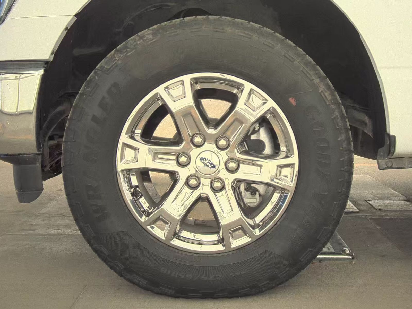 2023 Ford F-150 Lariat AWD